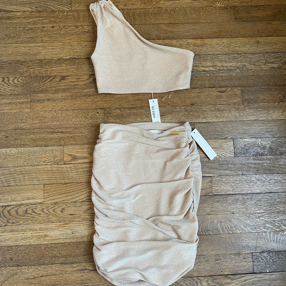 Gold Meshki two piece set NWT